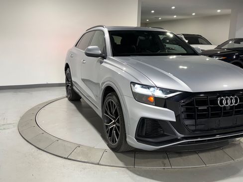 Used 2019 Audi Q8 Premium Plus w/ Premium Plus AWD/4WD image 6