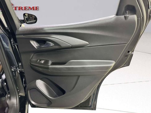 Used 2021 Chevrolet TrailBlazer RS w/ Sun and Liftgate Package FWD image 34