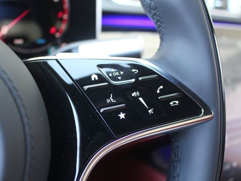 New 2025 Mercedes-Benz S 580 4MATIC Sedan image 26