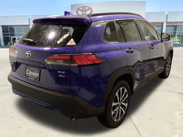 Used 2024 Toyota Corolla Cross XLE w/ Convenience Package AWD/4WD image 9