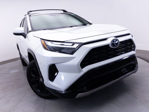 Used 2024 Toyota RAV4 SE w/ Weather Package AWD/4WD image 4