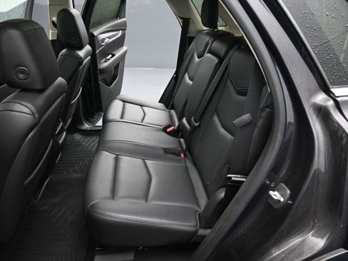 Used 2017 Cadillac XT5 Luxury w/ Driver Awareness Package image 12