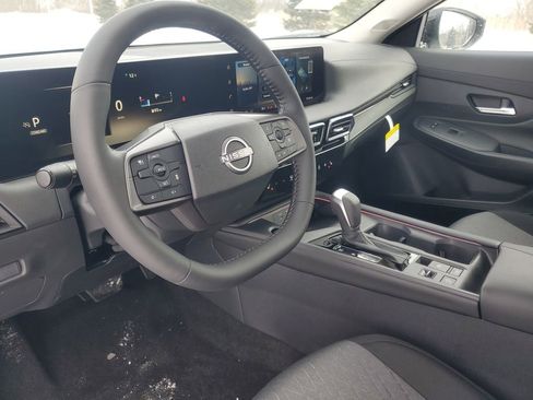 New 2026 Nissan Sentra SV w/ SV Convenience Package FWD image 13