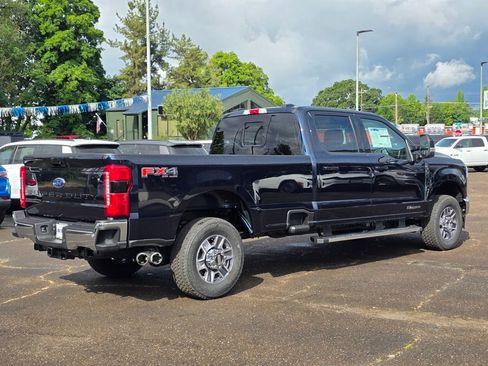New 2025 Ford F350 Lariat w/ FX4 Off-Road Package image 37