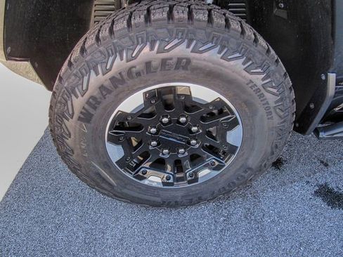 New 2025 GMC Hummer EV 3X w/ Extreme Off-Road Package image 11