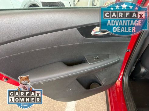 Used 2024 Kia Forte GT-Line w/ GT-Line Premium Package FWD image 9