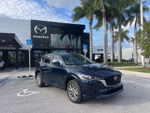 Used 2025 MAZDA CX-5 AWD 2.5 S w/ Preferred Package image 2