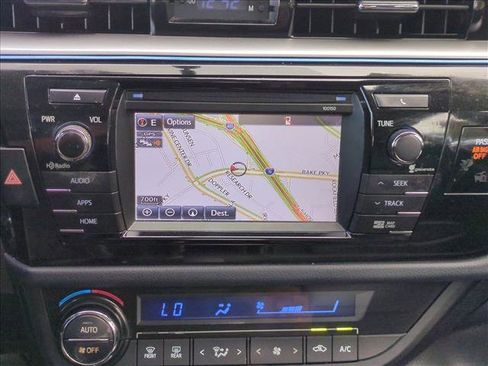 Used 2015 Toyota Corolla S Premium image 13