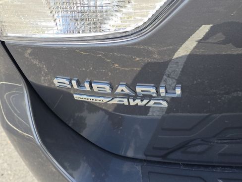 Used 2023 Subaru Forester Touring w/ Popular Package #2 AWD/4WD image 6
