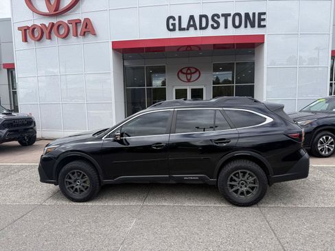 Used 2021 Subaru Outback Onyx Edition XT AWD/4WD image 2