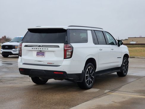 Used 2023 Chevrolet Suburban RST image 5