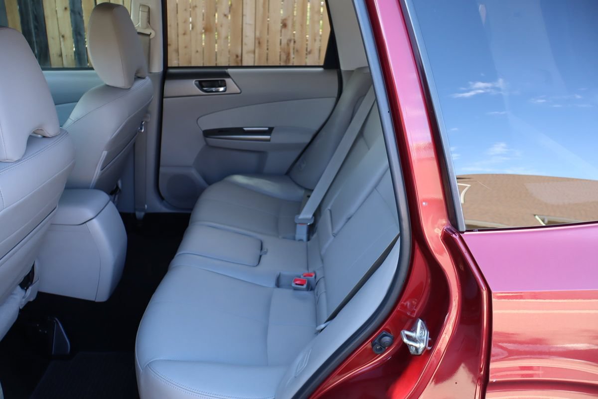 Used 2013 Subaru Forester 2.5X Limited AWD/4WD image 21