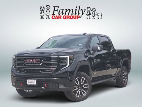 Used 2025 GMC Sierra 1500 AT4 w/ AT4 Premium Package AWD/4WD image 1