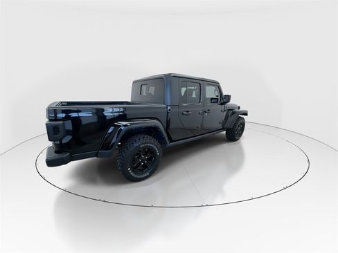 Used 2021 Jeep Gladiator Willys image 8