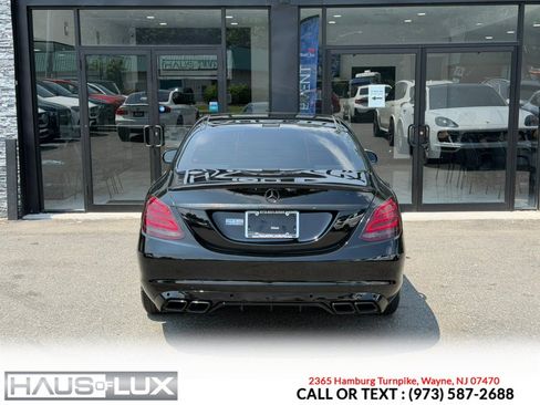 Used 2018 Mercedes-Benz C 300 4MATIC Sedan w/ Premium Package image 17