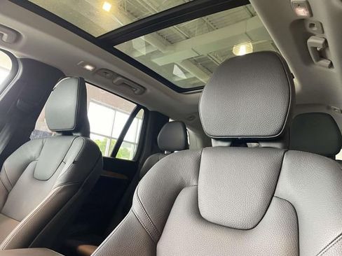 Used 2024 Volvo XC90 T8 Plus AWD/4WD image 16