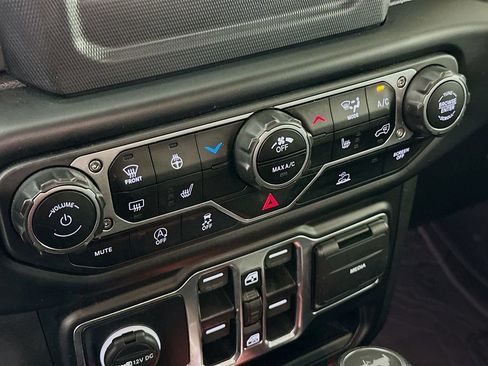 Used 2023 Jeep Wrangler Unlimited Sport AWD/4WD image 21