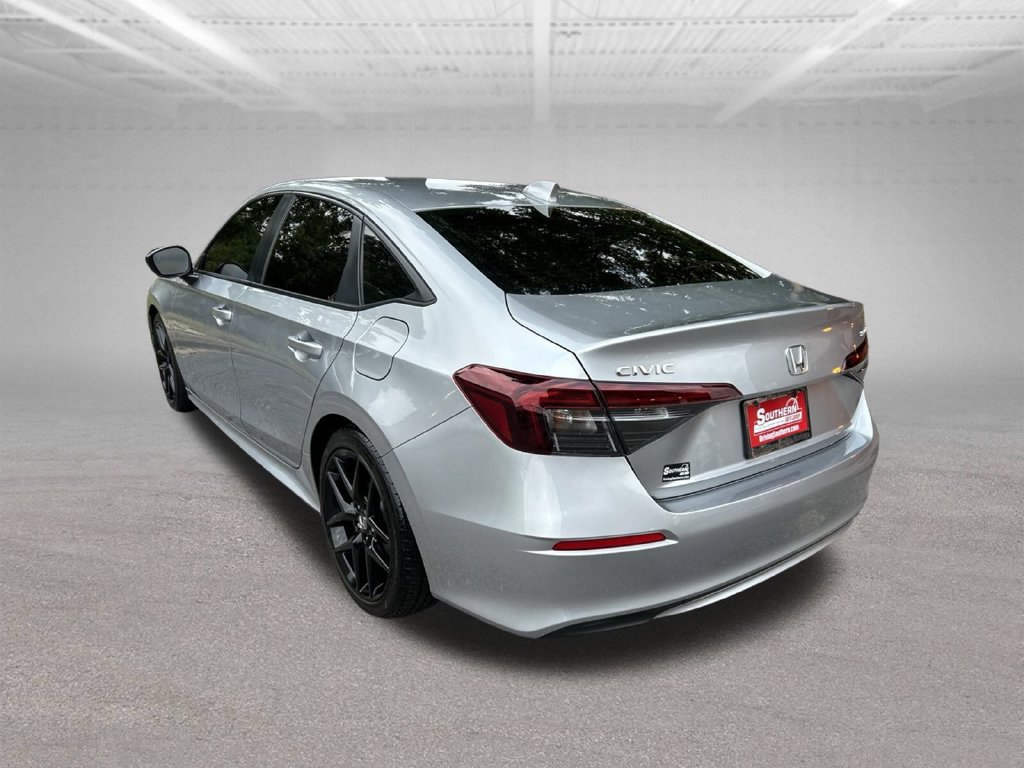Used 2025 Honda Civic Sport image 4