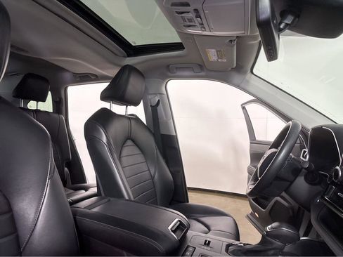 Used 2022 Toyota Highlander XLE image 21