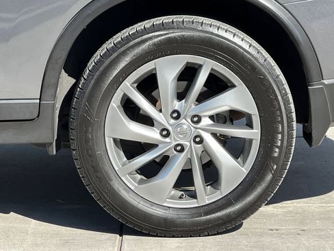 Used 2014 Nissan Rogue SL w/ SL Premium Package image 29