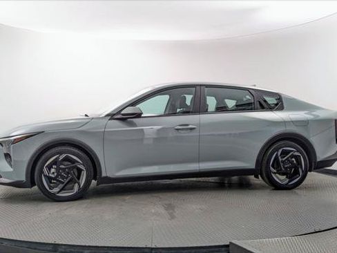 Used 2025 Kia K4 EX FWD image 3