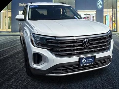 Used 2024 Volkswagen Atlas SE AWD/4WD image 13