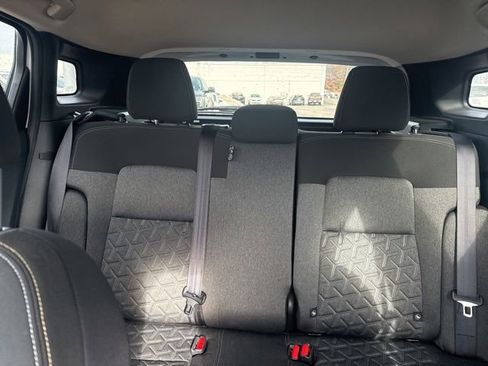 Used 2025 Nissan Kicks SV image 21