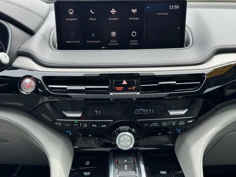 Certified 2024 Acura MDX SH-AWD w/ Advance Package image 16