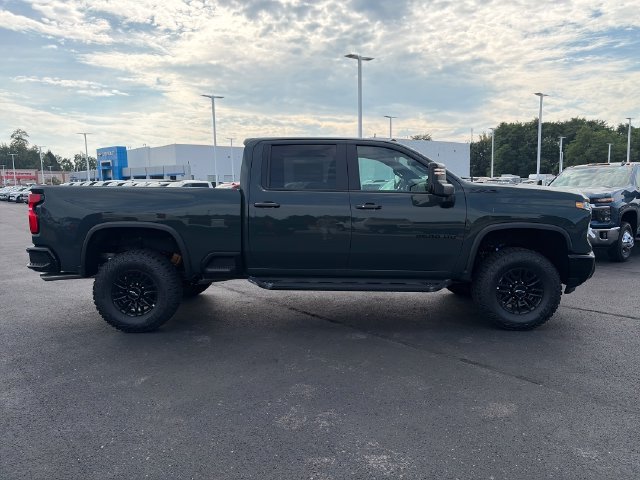 New 2026 Chevrolet Silverado 2500 ZR2 w/ LPO, Dark Essentials Package AWD/4WD image 8