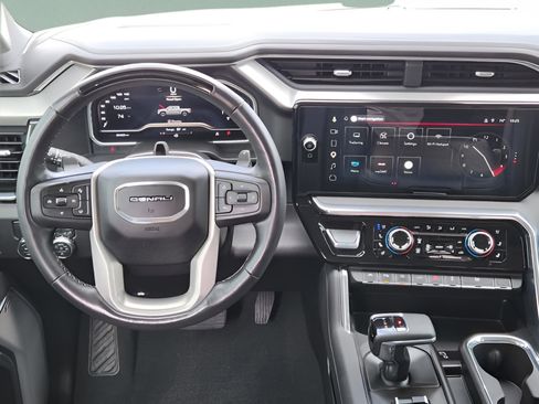 Used 2024 GMC Sierra 1500 Denali RWD image 25