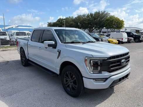 Used 2021 Ford F150 Lariat w/ Equipment Group 502A High AWD/4WD image 3