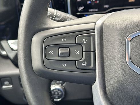 Used 2025 GMC Sierra 1500 Elevation image 19