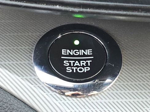 Used 2020 Ford Explorer XLT w/ Cold Weather Package image 17