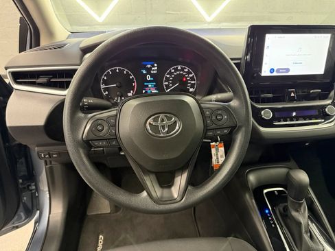 Used 2023 Toyota Corolla LE FWD image 28