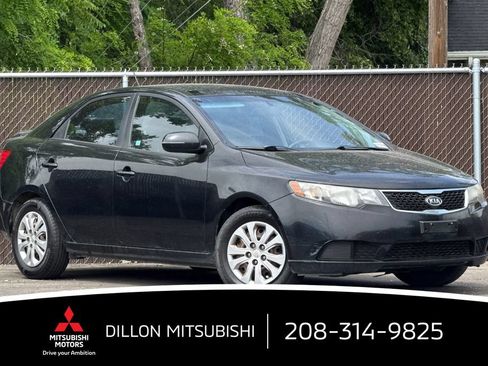 Used 2011 Kia Forte EX FWD image 2
