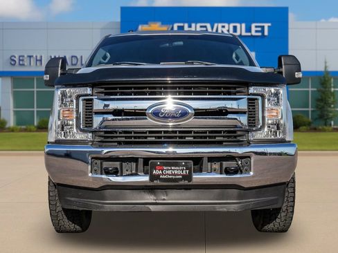 Used 2019 Ford F250 XL w/ STX Appearance Package AWD/4WD image 2