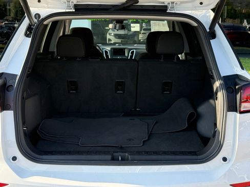 Used 2022 Chevrolet Equinox LT FWD image 16