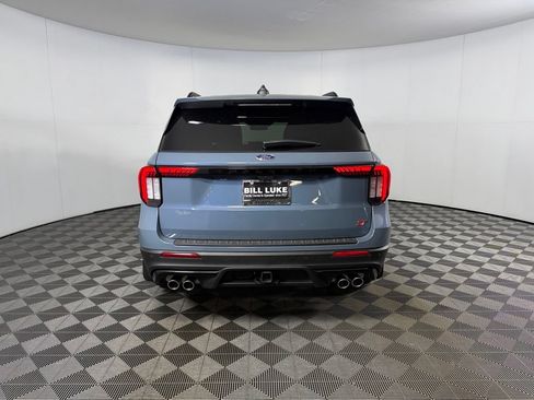 Used 2025 Ford Explorer ST AWD/4WD image 9