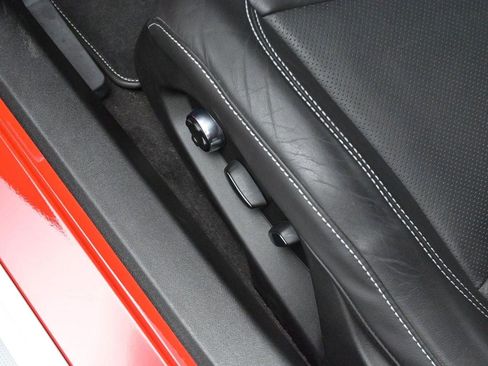 Used 2022 Chevrolet Corvette Stingray Preferred Cpe w/ Battery Protection Package RWD image 14