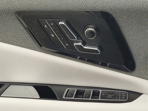 New 2026 Cadillac Optiq Luxury 1 image 24