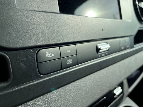Used 2024 Mercedes-Benz Sprinter 2500 image 24