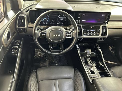 Used 2022 Kia Sorento SX Prestige AWD/4WD image 22