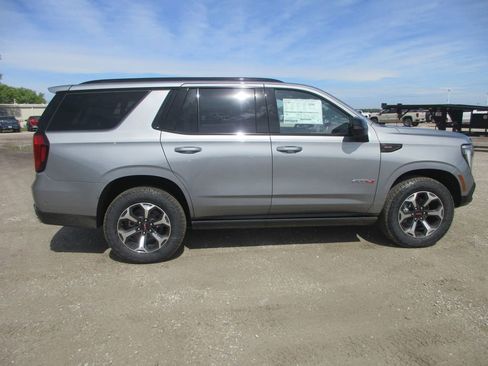New 2026 GMC Yukon AT4 Ultimate AWD/4WD image 3