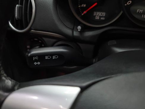 Used 2005 Porsche Boxster RWD image 17