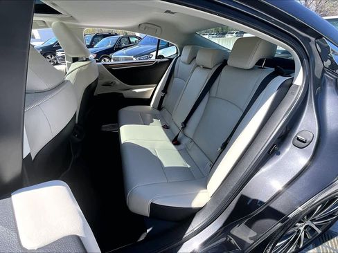 Used 2023 Lexus ES 350 w/ Premium Package image 20