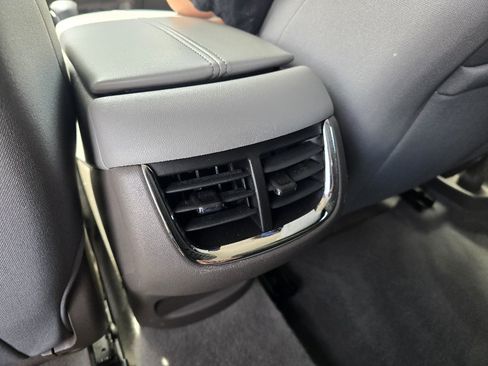 Used 2022 Chevrolet Malibu LT FWD image 30