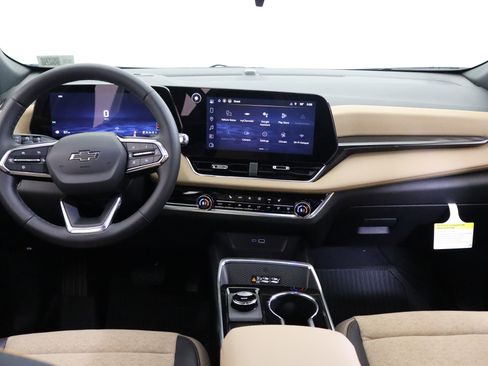 New 2026 Chevrolet Equinox ACTIV image 13