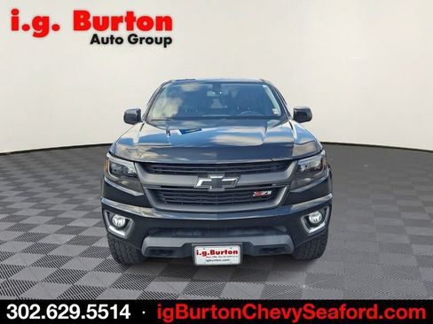 Used 2017 Chevrolet Colorado Z71 AWD/4WD image 2