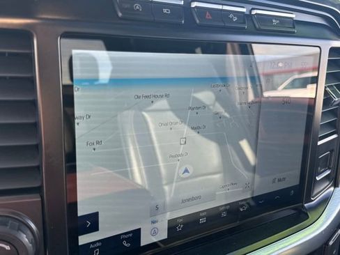 Used 2021 Ford F150 Lariat w/ Equipment Group 502A High image 24