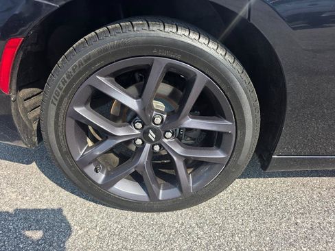 Used 2019 Dodge Charger SXT w/ Blacktop Package RWD image 18